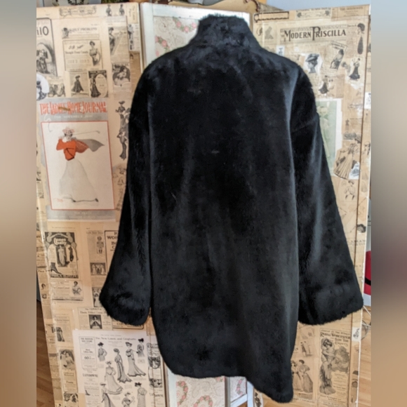 Vintage 80s Regal Beaded Faux Fur Silk Coat - Picture 7 of 11